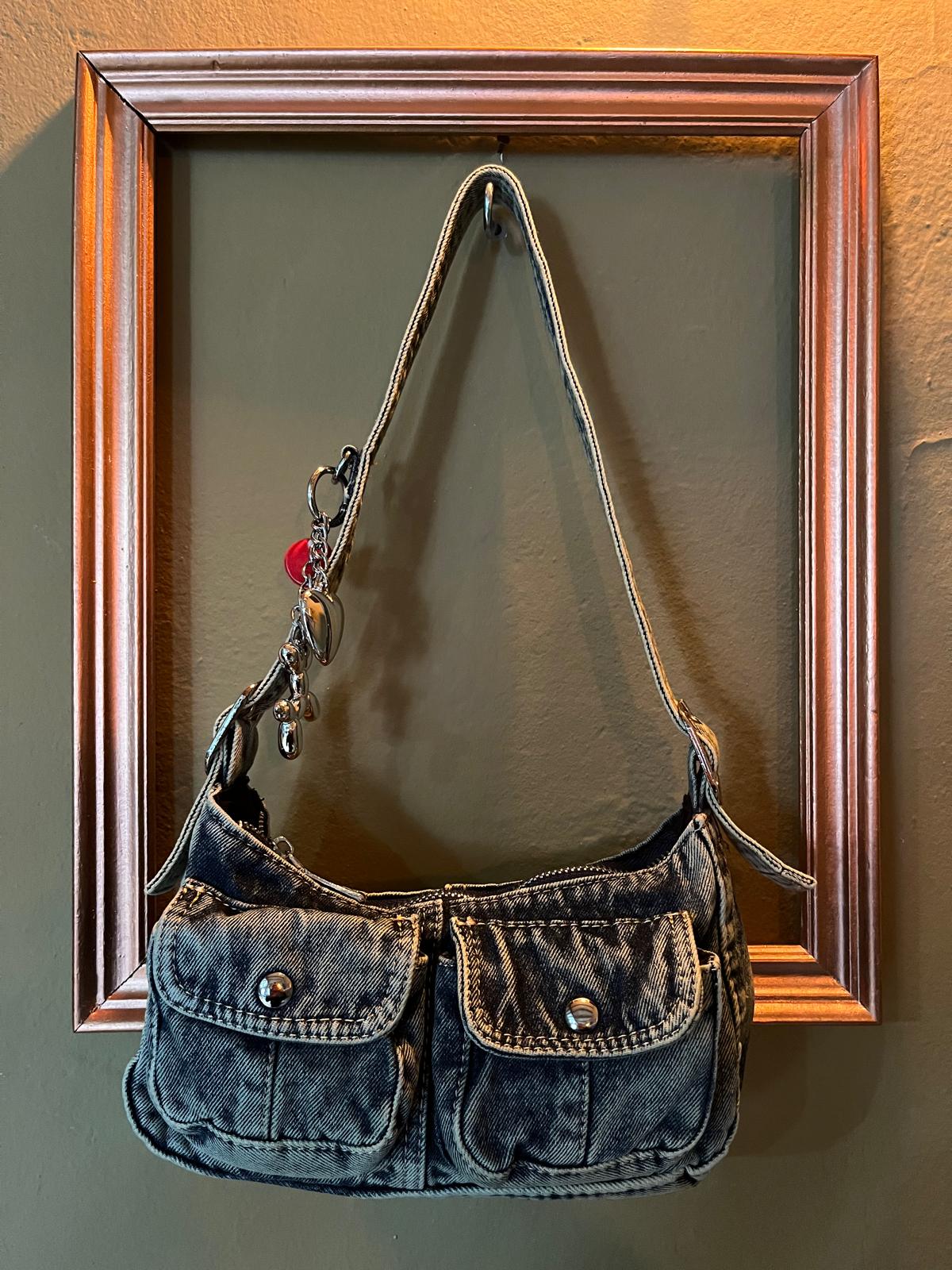 Baguette bag cargo