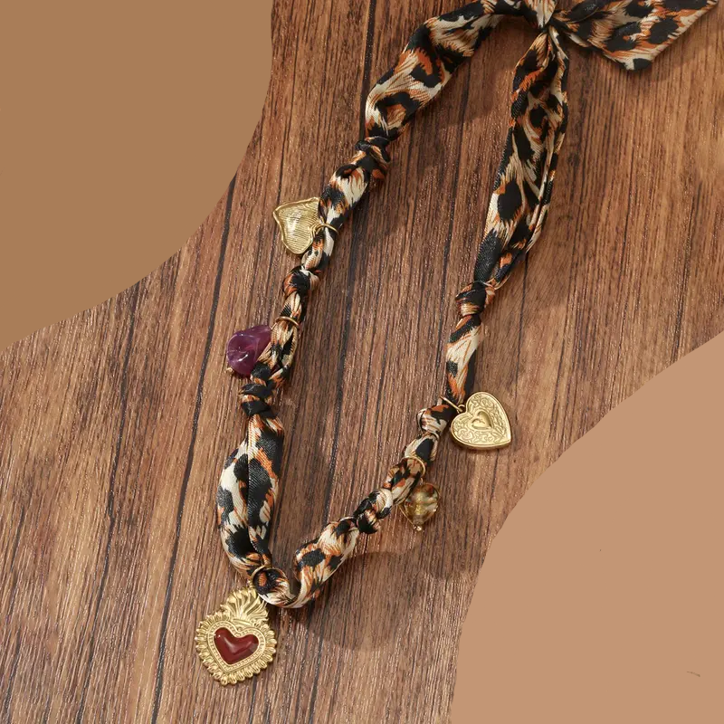 Foulard maculato: cuore sacro